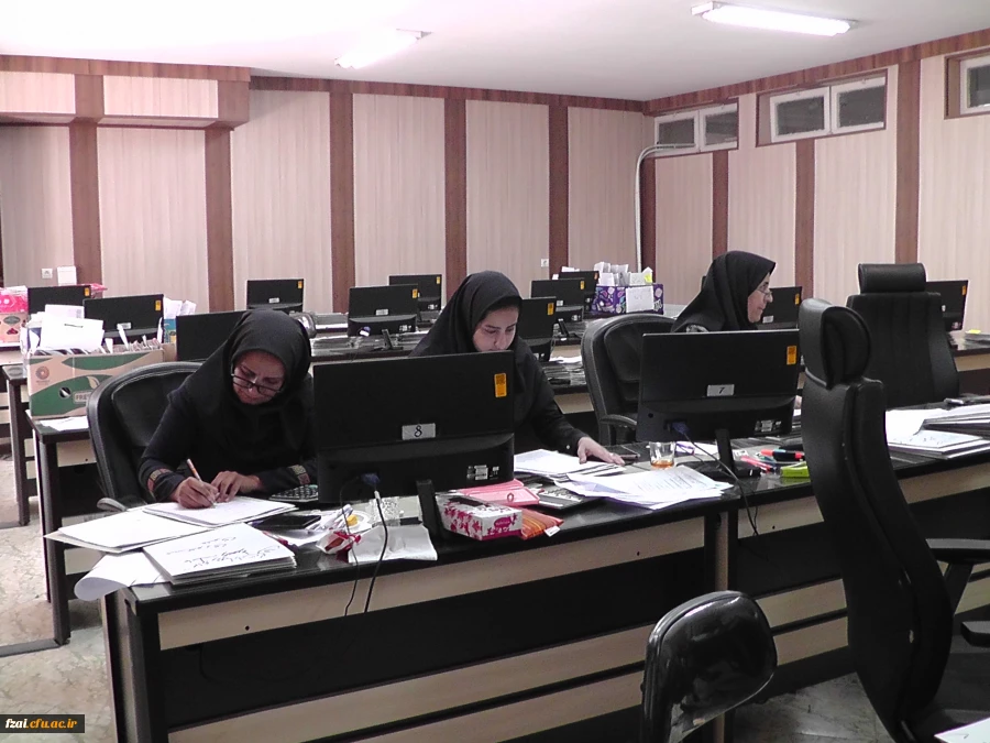 سرپرست دانشگاه فرهنگیان اصفهان از فرایند برگزاری مصاحبه داوطلبان ورود به  دانشگاه فرهنگیان از پردیس فاطمه زهرا (س) اصفهان بازدید کرد.