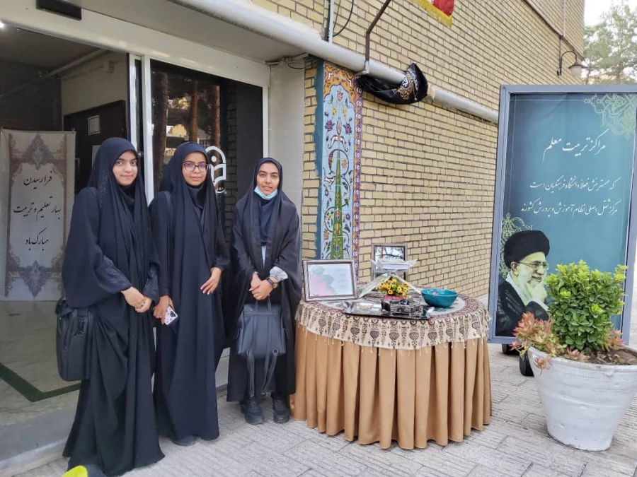 شروع سال تحصیلی پردیس فاطمه زهرا (س) مهرماه1401 به روایت تصویر