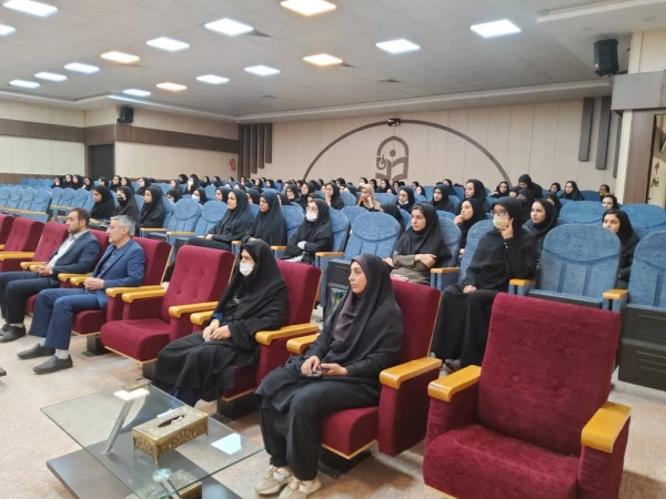 مراسم آغاز سال تحصیلی دانشگاه با حضور مسئولان پردیس و دانشجومعلمان