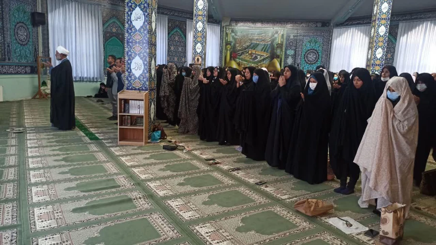 حضور حجت الاسلام و المسلمین حاج آقا قرائتی 
در جمع دانشجو معلمان پردیس و مراکز دخترانه دانشگاه فرهنگیان استان اصفهان