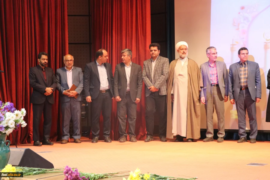 مراسم دانشجویان دختر جدیدالورود سال 1401 دانشگاه فرهنگیان استان اصفهان