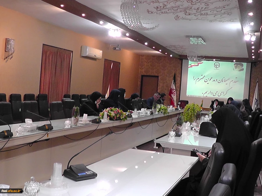 اولین جلسه شورای پردیس فاطمه زهرا(س)