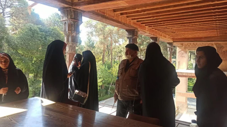 بازدید از کاخ چهلستون