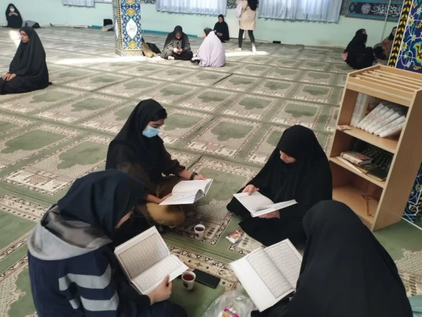 اجرای طرح «دوشنبه های قرآنی» در پردیس فاطمه زهرا(س)