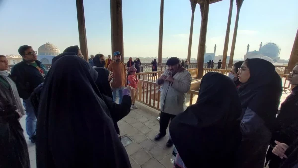 بازدید از کاخ عالی قاپو اصفهان