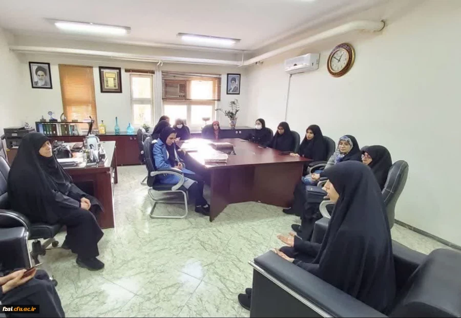 نشست مسئولان بسیج دانشجویی با ریاست پردیس