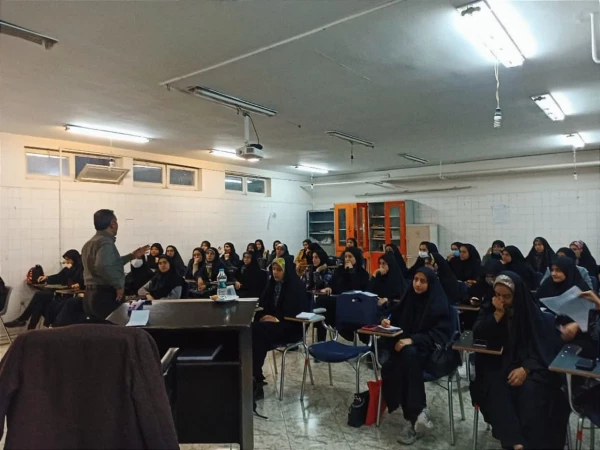 برگزاری دوره آموزشی با عنوان زندگی با طعم فلسفه