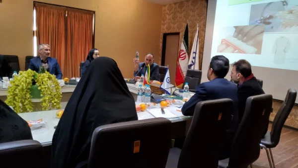 دوره 4 ساعته بهداشت تغذیه و نگهداری مواد غذایی با حضور کارشناسان متخصص اداره بهداشت استان