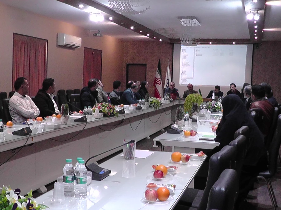 دوره 4 ساعته بهداشت تغذیه و نگهداری مواد غذایی با حضور کارشناسان متخصص اداره بهداشت استان