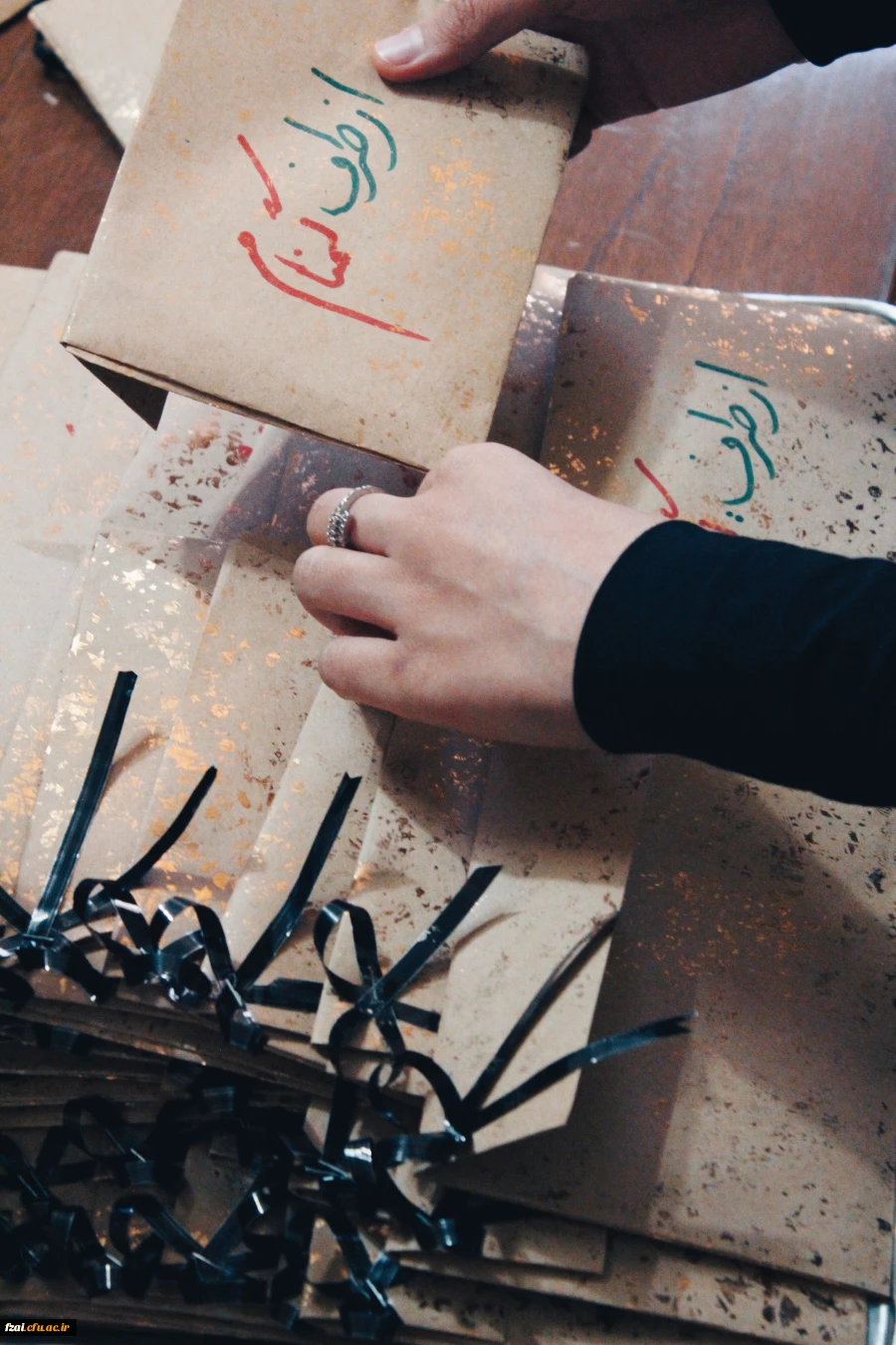 مراسم تشییع شهید گمنام در پردیس فاطمه زهرا (س) اصفهان