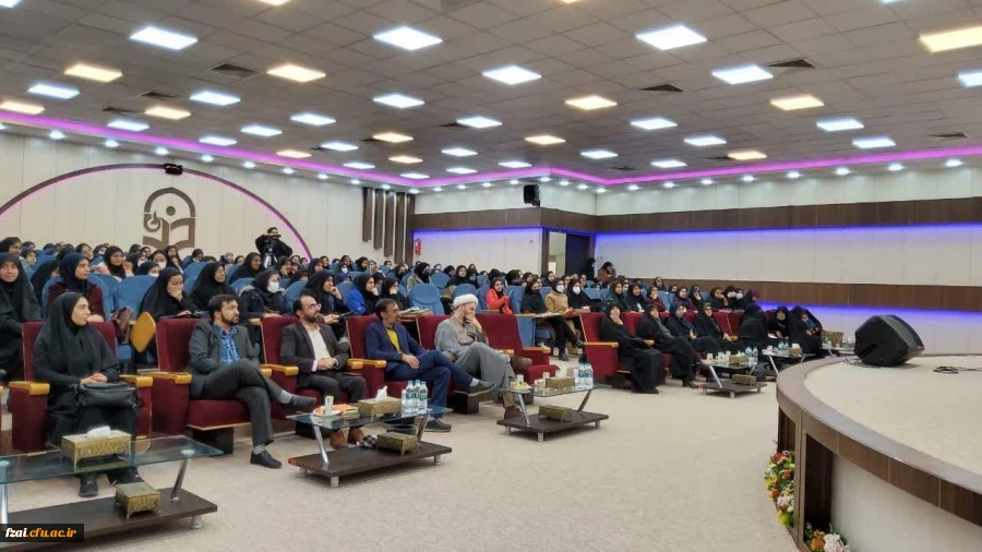 برگزاری کرسی آزاد اندیشی در پردیس حضرت فاطمه زهرا(س)