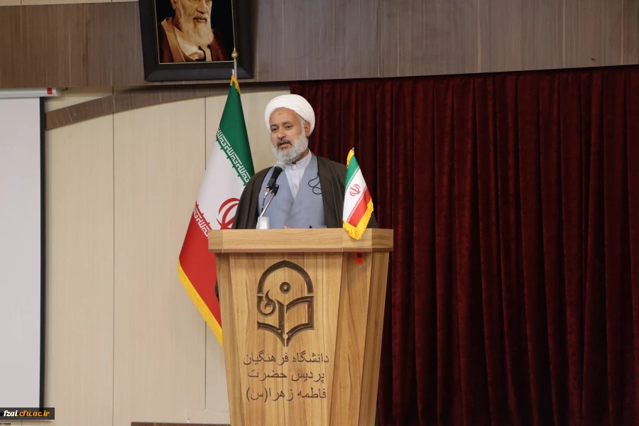 مراسم گرامیداشت مقام زن در پردیس فاطمه الزهرا(س)