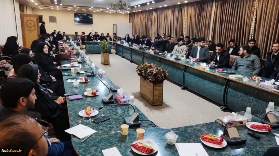 برگزاری نشست گفتگو محور با حضور دبیر قرارگاه اجراسازی سند تحول