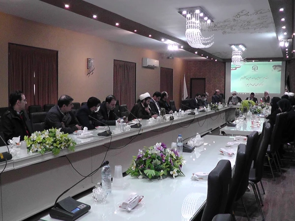 بر گزاری جلسه هم اندیشی مهدویت و امضاء تفاهم نامه  در دانشگاه فرهنگیان استان اصفهان