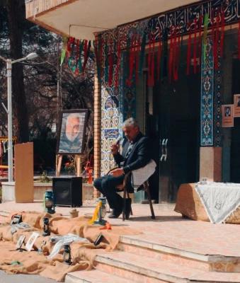 برگزاری نماز ظهر و عصر در محوطه آزاد دانشگاه فرهنگیان پردیس فاطمه زهرا (س) اصفهان