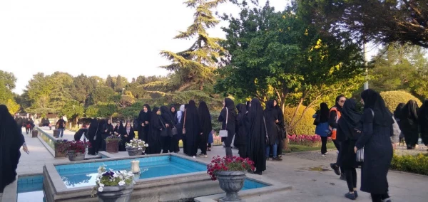 اردوی تفریحی زیارتی باغ گلها_گلزار شهدا