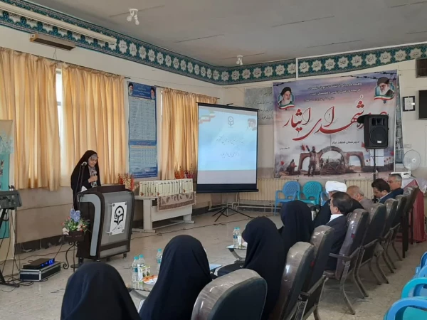 همزمان  با تولد حضرت معصومه (س) وروز دختر مراسم جشنی در پردیس فاطمه زهرا (س) واحد کوی امام برگزار گردید