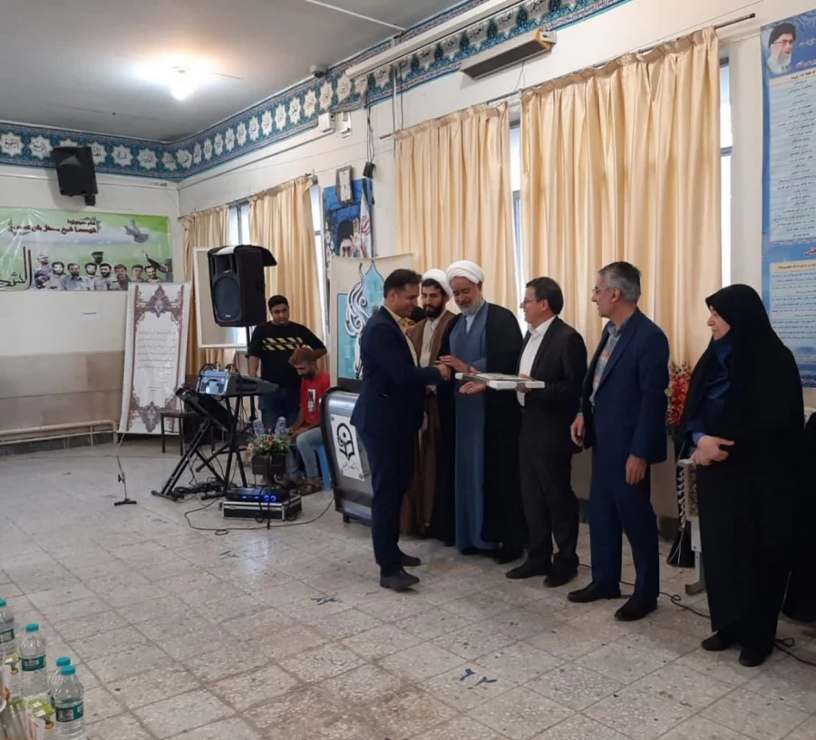 همزمان  با تولد حضرت معصومه (س) وروز دختر مراسم جشنی در پردیس فاطمه زهرا (س) واحد کوی امام برگزار گردید