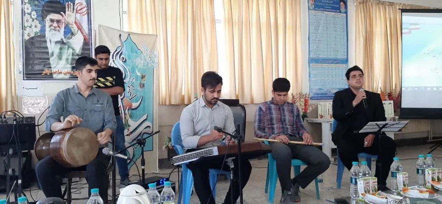 همزمان  با تولد حضرت معصومه (س) وروز دختر مراسم جشنی در پردیس فاطمه زهرا (س) واحد کوی امام برگزار گردید