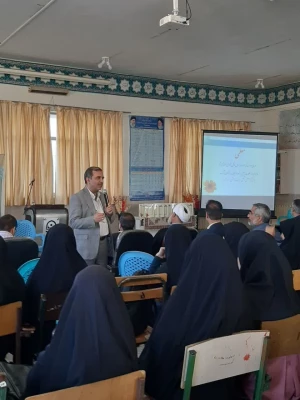 همزمان  با تولد حضرت معصومه (س) وروز دختر مراسم جشنی در پردیس فاطمه زهرا (س) واحد کوی امام برگزار گردید