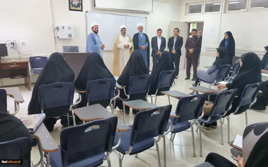 دوره آموزشی تربیتی معراج با رویکرد معارف نماز در پردیس فاطمه زهرا (س) اصفهان