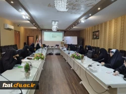 دوره آموزشی تربیتی معراج با رویکرد معارف نماز در پردیس فاطمه زهرا (س) اصفهان