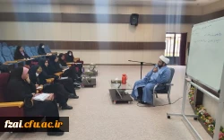 دوره آموزشی تربیتی معراج با رویکرد معارف نماز در پردیس فاطمه زهرا (س) اصفهان