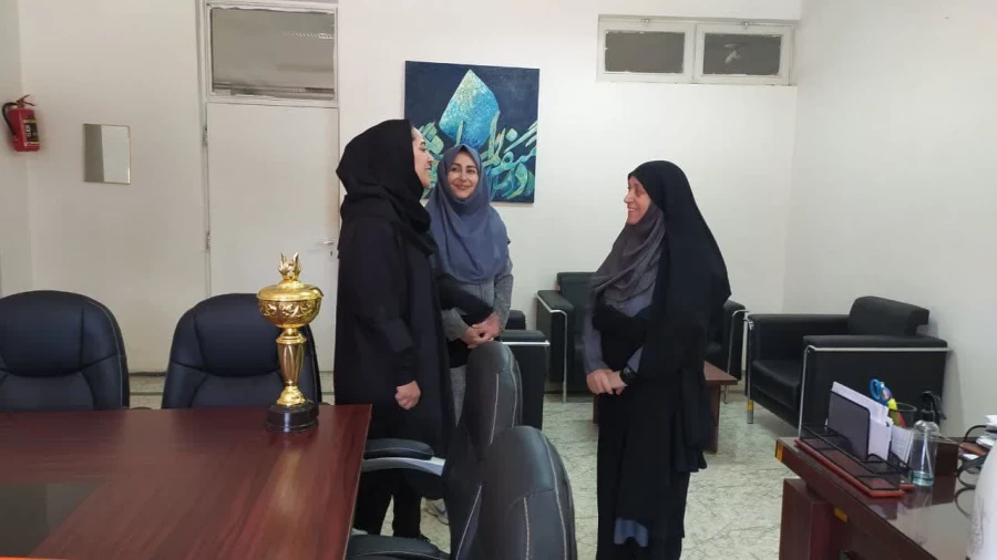 پیام تبریک ریاست پردیس فاطمه زهرا(س) اصفهان به مناسبت قهرمانی تیم والیبال پردیس در  مرحله کشوری لیگ والیبال دختران دانشگاه فرهنگیان