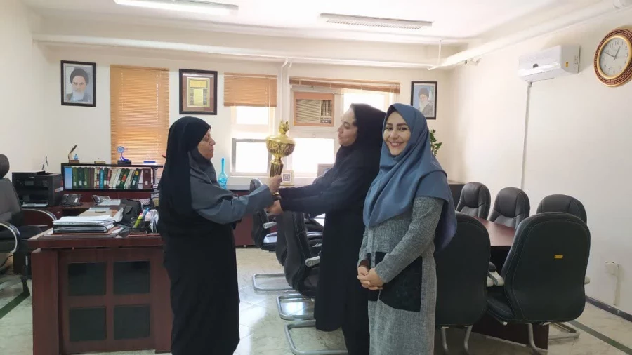 پیام تبریک ریاست پردیس فاطمه زهرا(س) اصفهان به مناسبت قهرمانی تیم والیبال پردیس در  مرحله کشوری لیگ والیبال دختران دانشگاه فرهنگیان