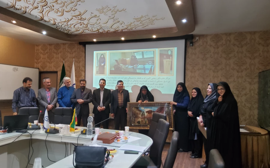 مراسم تجلیل و تکریم(بازنشسته ) دکتر زجاجی با حضور دکتر کجباف مدیرمحترم مدیریت امور پردیس های استان اصفهان