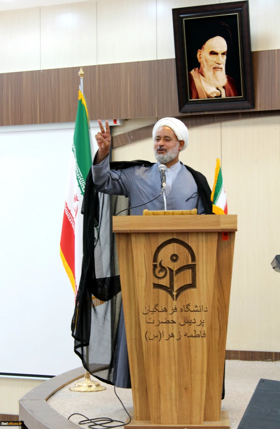 آیین دانش آموختگی دانشجویان ورودی 98 در پردیس فاطمه زهرا (س) اصفهان 