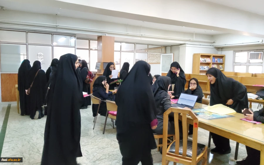 ثبت نام حضوری دانشجویان پردیس فاطمه زهرا (س) به روایت تصویر