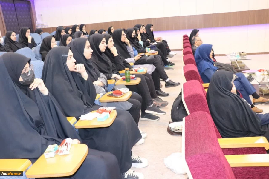 جلسه توجیهی  دانشجویان ورودی ۹۹ با حضور مسئولین اداره کل آموزش و پرورش استان اصفهان  و مسئولین دانشگاه فرهنگیان پردیس فاطمه الزهرا 