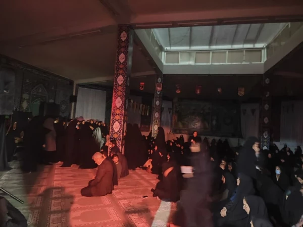 تشییع شهدای گمنام به مناسب ایام فاطمیه ( س) در پردیس فاطمه زهرا (س) اصفهان