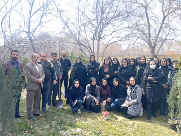 به مناسبت ۱۵ اسفندماه، روز درختکاری و هفته بزرگداشت محیط زیست و منابع طبیعی، مراسم کاشت نهال در پردیس فاطمه زهرا(س) اصفهان برگزار گردید.