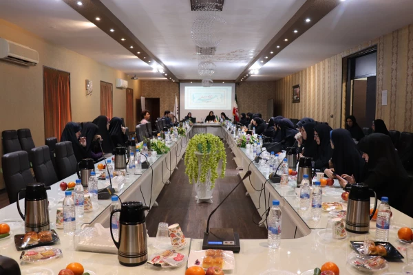 مراسم گرامیداشت سالروز شهادت استاد مطهری و  بزرگداشت  مقام معلم با حضور اساتید پردیس حضرت فاطمه زهرا (س) اصفهان 