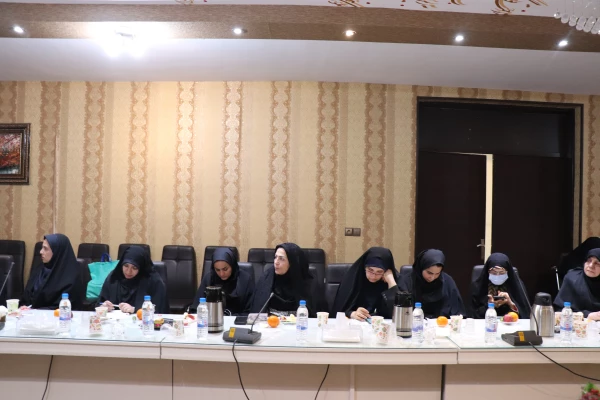 مراسم گرامیداشت سالروز شهادت استاد مطهری و  بزرگداشت  مقام معلم با حضور اساتید پردیس حضرت فاطمه زهرا (س) اصفهان 