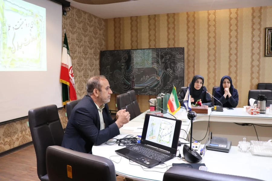 جلسه ی شورای اداری پردیس  فاطمه زهرا(س) با حضور دکتر کاشفی معاون محترم هماهنگی دانشگاه فرهنگیان استان اصفهان 