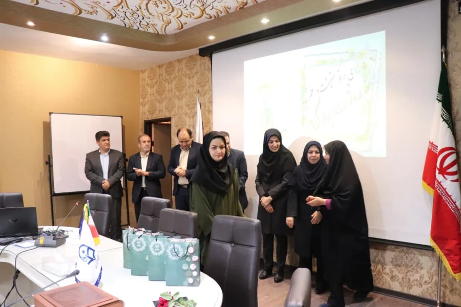 جلسه ی شورای اداری پردیس  فاطمه زهرا(س) 