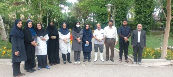 به مناسبت روز کارگر از زحمتکشان پردیس فاطمه زهرا (س) (کوی امام) اصفهان تقدیر شد.