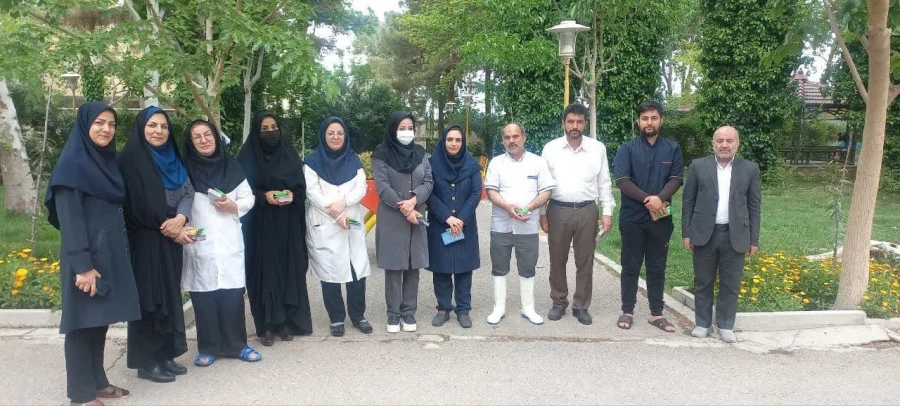 به مناسبت روز کارگر از زحمتکشان پردیس فاطمه زهرا (س) (کوی امام) اصفهان تقدیر شد.