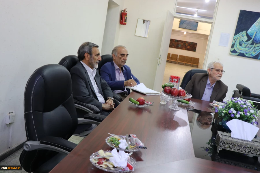 دیدارریاست پردیس با پیشکسوتان دانشگاه فرهنگیان اصفهان 