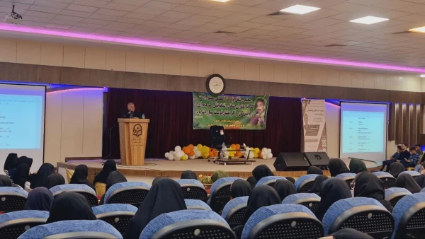 به مناسبت هفته بزرگداشت مقام معلم، روان شناس و مشاور برگزار شد