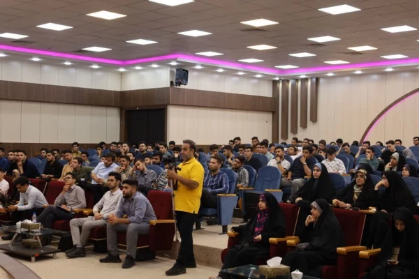 برگزاری کارگاه در مسیر خوشبختی  پردیس فاطمه زهرا (س) اصفهان