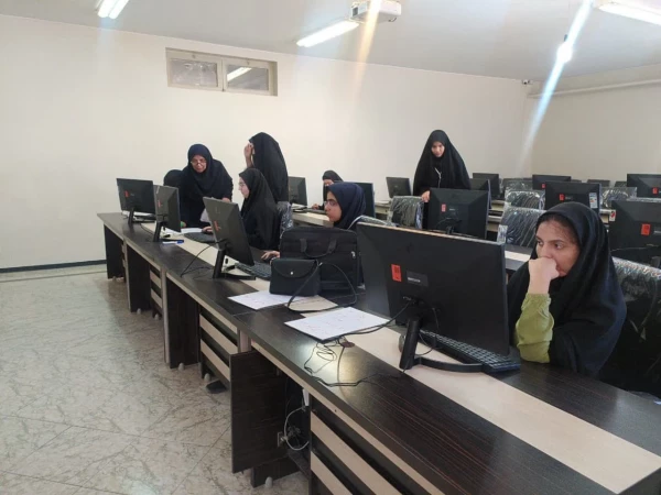 شروع فرایند ارزیابی تکمیلی دانشجویان جدیدالورپردیس (مصاحبه) فاطمه زهرا (س) اصفهان