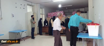 حضور پرشور اساتید، کارکنان، دانشجو معلمان و آحاد مردم در اانتخابات چهاردهمین دوره ریاست جمهوری
پردیس فاطمه زهرا (س) اصفهان
