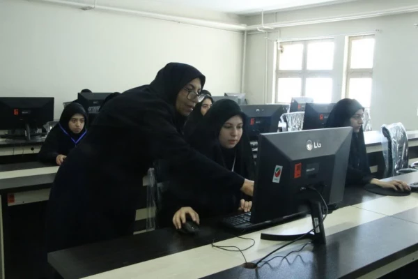 تداوم فرآیند مصاحبه 
گزارش تصویری
فرآیند مصاحبه داوطلبان دختر سه برابر ظرفیت دانشگاه فرهنگیان استان اصفهان 
پردیس فاطمه الزهرا(س)