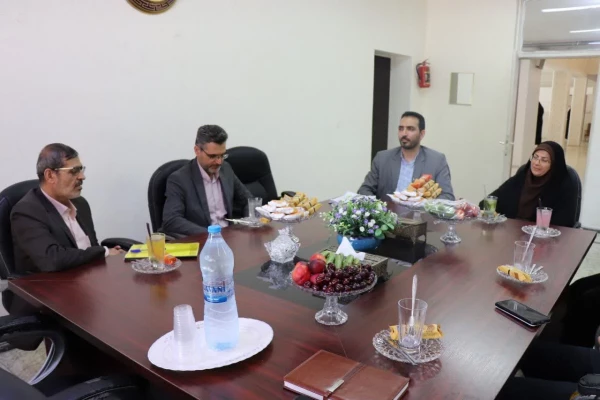 بازدید نماینده نظارت وزارت آموزش و پرورش از پردیس فاطمه زهرا (س) اصفهان