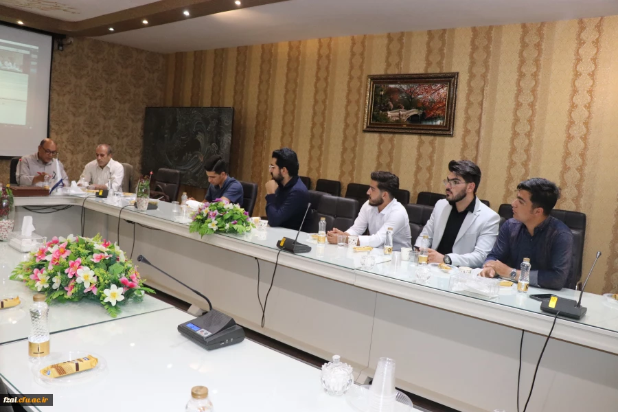 برگزاری جلسه برای برپایی جشن دانشجویی در پردیس فاطمه زهرا (س) اصفهان