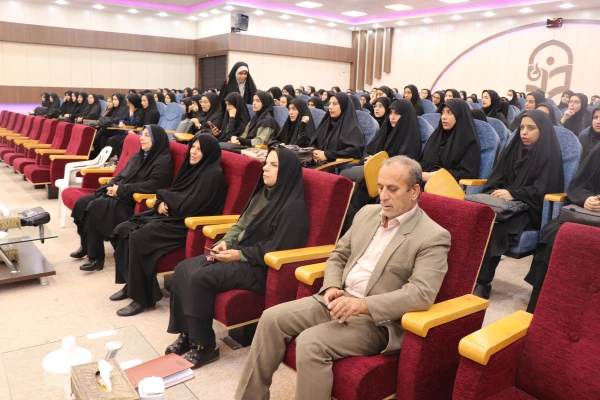 آغاز سال تحصیلی جدید دانشگاه ها و مقارن با جشن ۱۷ ربیع الاول و شروع هفته گرامیداشت دفاع مقدس